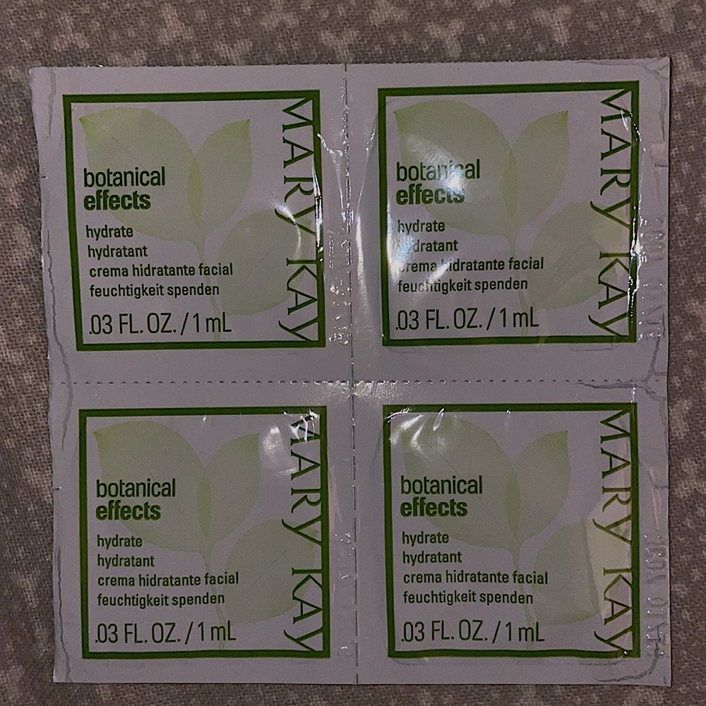 Mary Kay hydrate liquid.